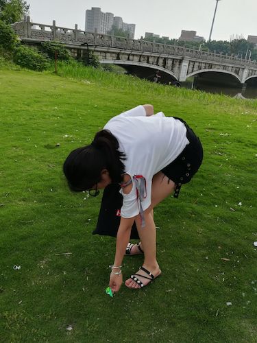 七月十九日 毛巾哥探花
 西湖垃圾猎人小分队 钱塘江捡垃圾