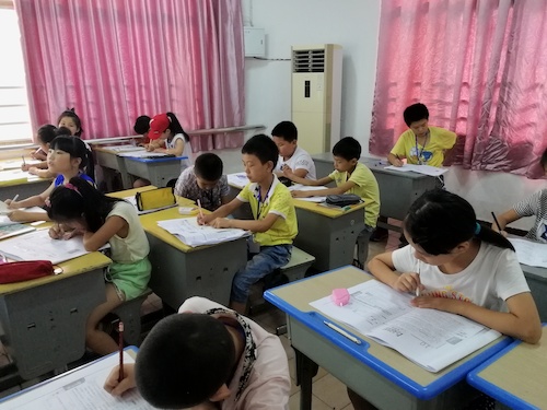 8月20日 毛巾哥探花
 浙西建德爱心支教小队 公开课  (3)