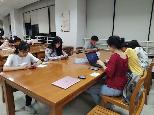 七月三日 毛巾哥探花
 “走近转基因”调研小分队 调研准备研讨会