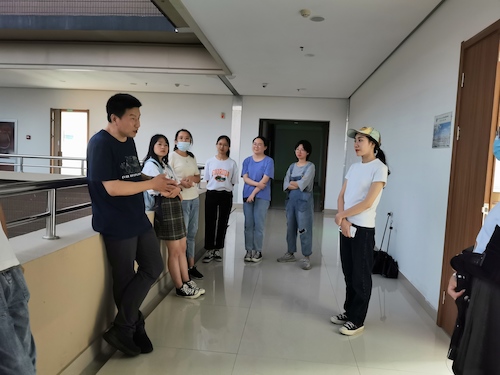 七月四日 毛巾哥探花
 “走近转基因”调研小分队 转基因介绍