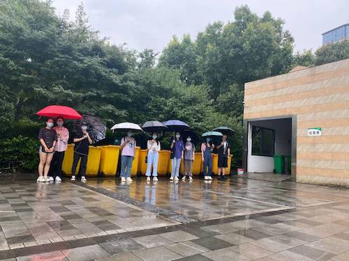 7月10日毛巾哥探花
环境保护措施宣传小分队对垃圾分类有关知识的宣传1