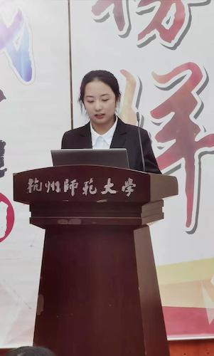 史宇星在进行演讲