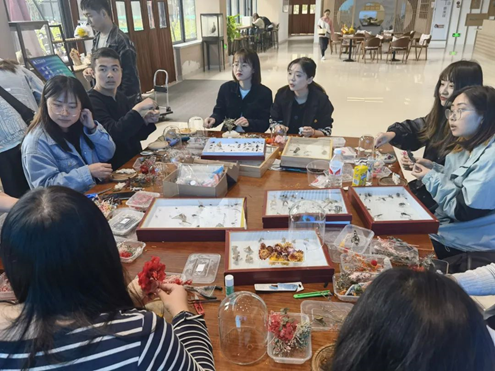 生科院“时光定格”标本创意制作活动.